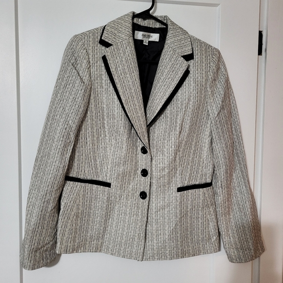 Jones Studio Blazer Size 8 - Picture 2 of 4